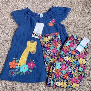 Girls outfit with giraffe shirt/ floral leggings